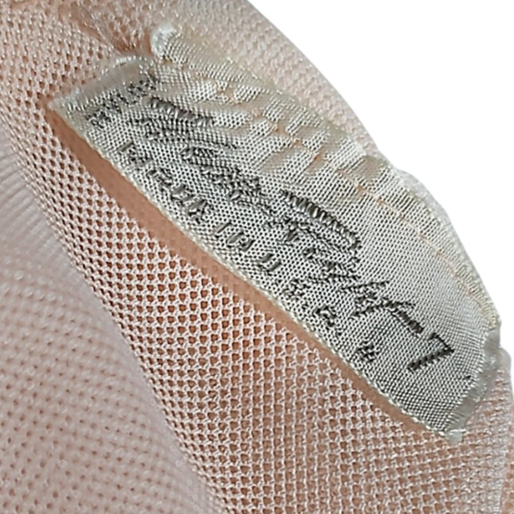 1950s Vintage 2 Piece Peachy Pink Net Gloves With Ruffles Long and Short Style. - Picture 7 of 8